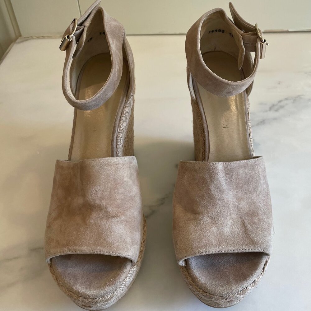 Stuart Weitzman Jute Wedge in Mojave Tan Suede, Size 10